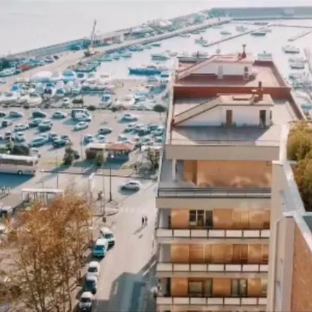 Mareluna Penthouse - Luxury *