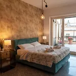 فندق مبيت وإفطار Mareluna Penthouse - Luxury 4*
