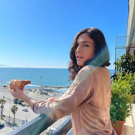 Mareluna Penthouse - Luxury 4* 살레르노