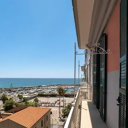 Mareluna Penthouse - Luxury فندق مبيت وإفطار 4*