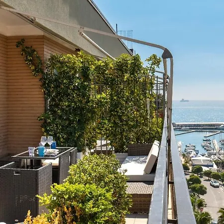 Mareluna Penthouse - Luxury Alojamento de Acomodação e Pequeno-almoço 4*