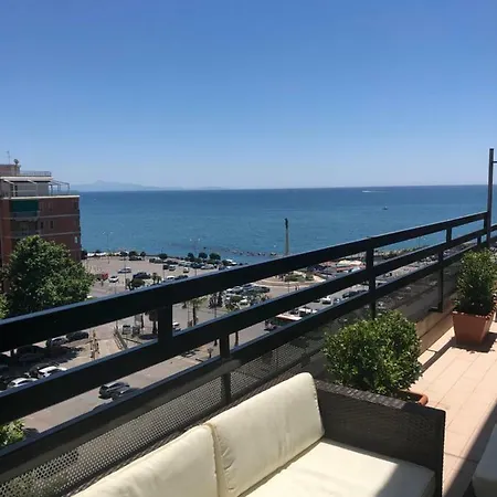 Alojamento de Acomodação e Pequeno-almoço Mareluna Penthouse - Luxury Salerno