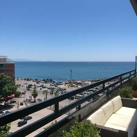 Mareluna Penthouse - Luxury *