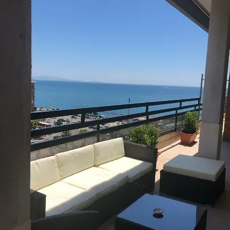 Mareluna Penthouse - Luxury Alojamento de Acomodação e Pequeno-almoço 4*