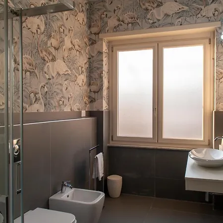 Mareluna Penthouse - Luxury Bed & Breakfast